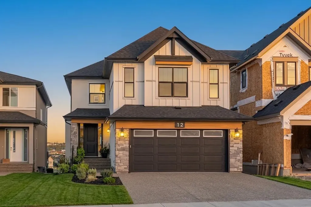 12 Spring Creek Point SW Calgary AB T3H 6E2