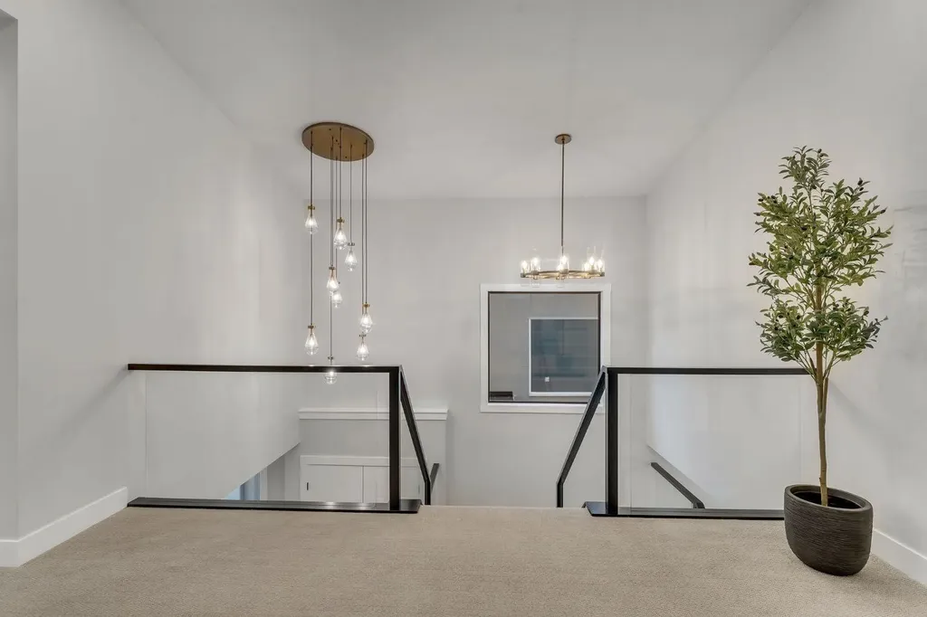 12 Spring Creek Point SW Calgary AB T3H 6E2