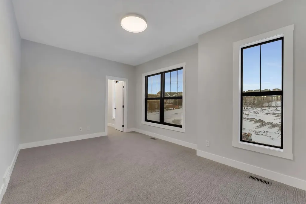 12 Spring Creek Point SW Calgary AB T3H 6E2