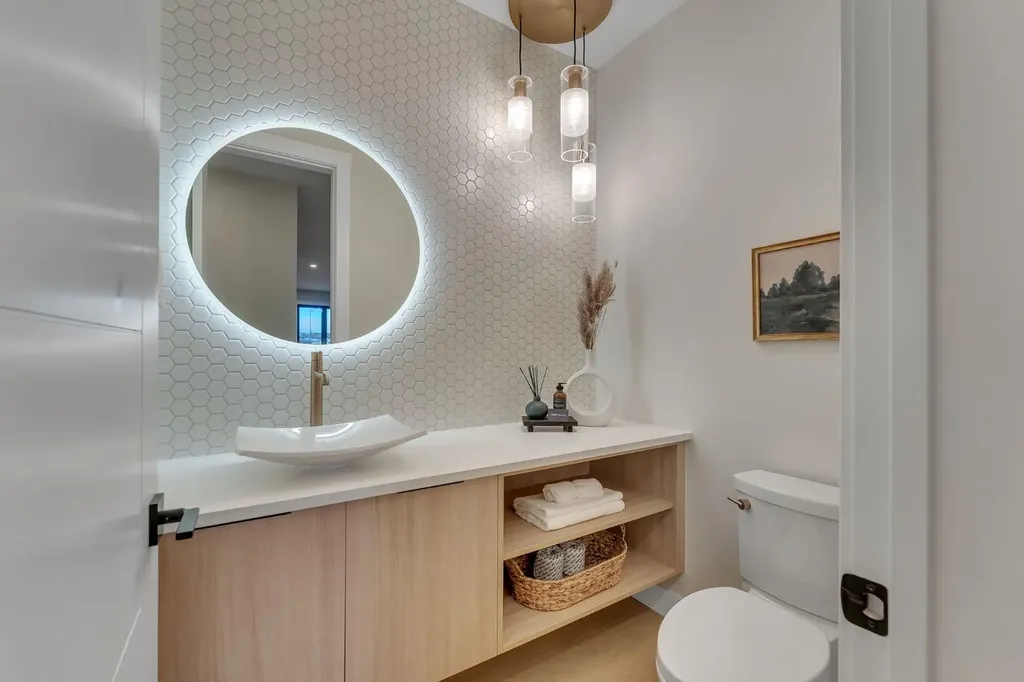 12 Spring Creek Point SW Calgary AB T3H 6E2