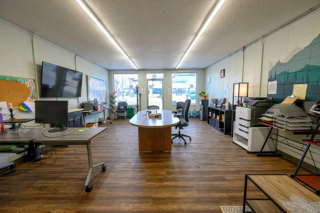 10013 110 Avenue Grande Prairie AB T8V 0V2