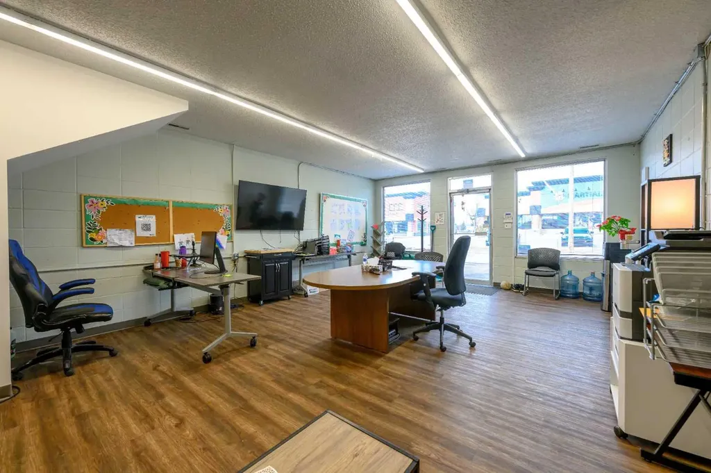 10013 110 Avenue Grande Prairie AB T8V 0V2