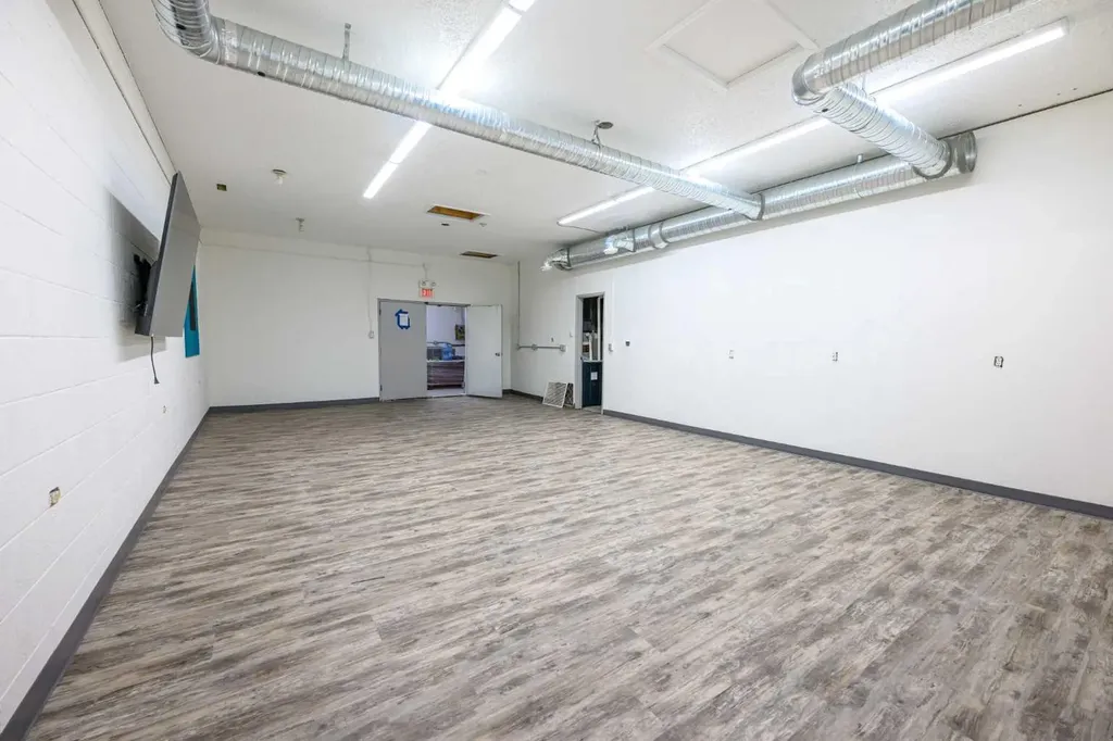 10013 110 Avenue Grande Prairie AB T8V 0V2