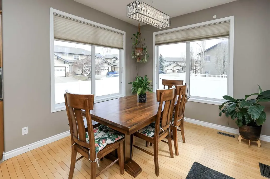 193 Alberts Close Red Deer AB T4R 3J6