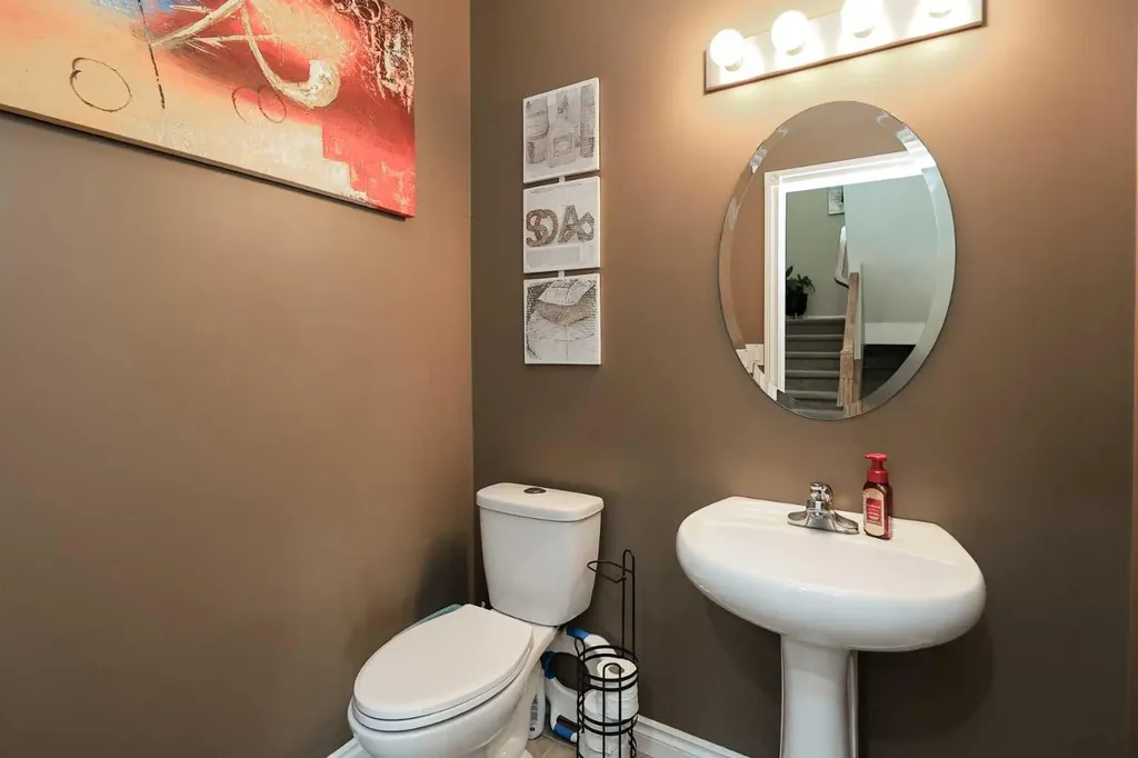 193 Alberts Close Red Deer AB T4R 3J6