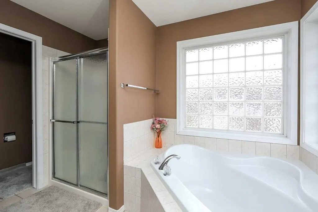 193 Alberts Close Red Deer AB T4R 3J6