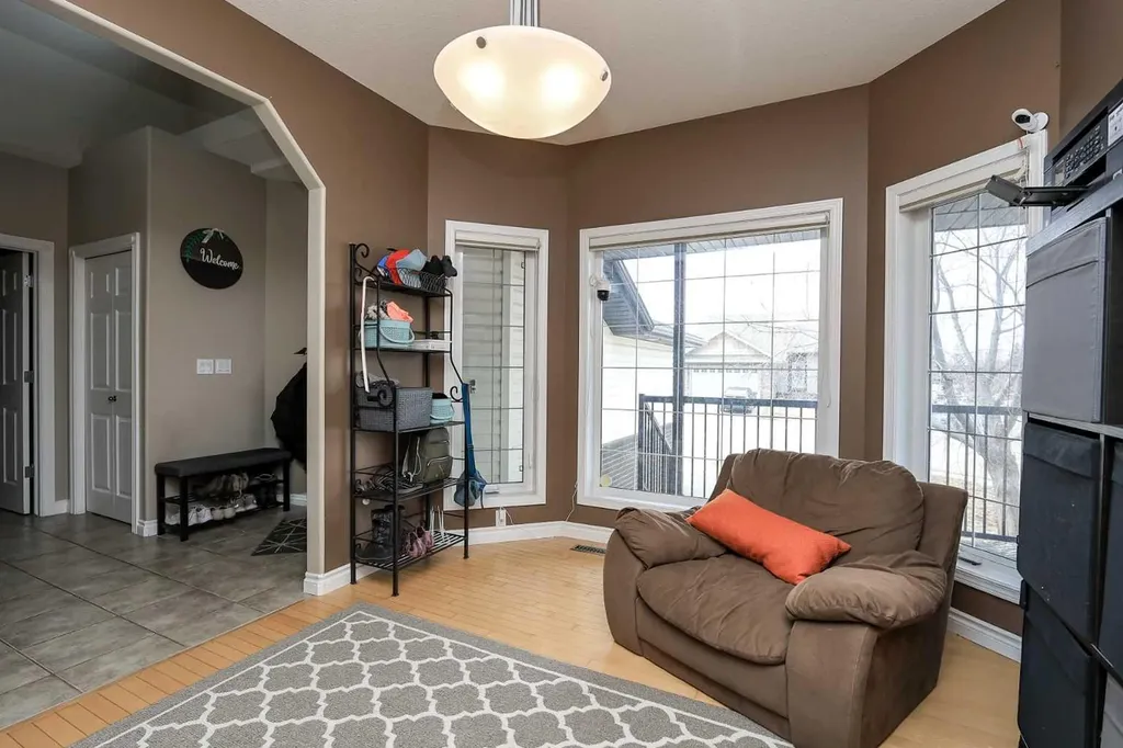 193 Alberts Close Red Deer AB T4R 3J6