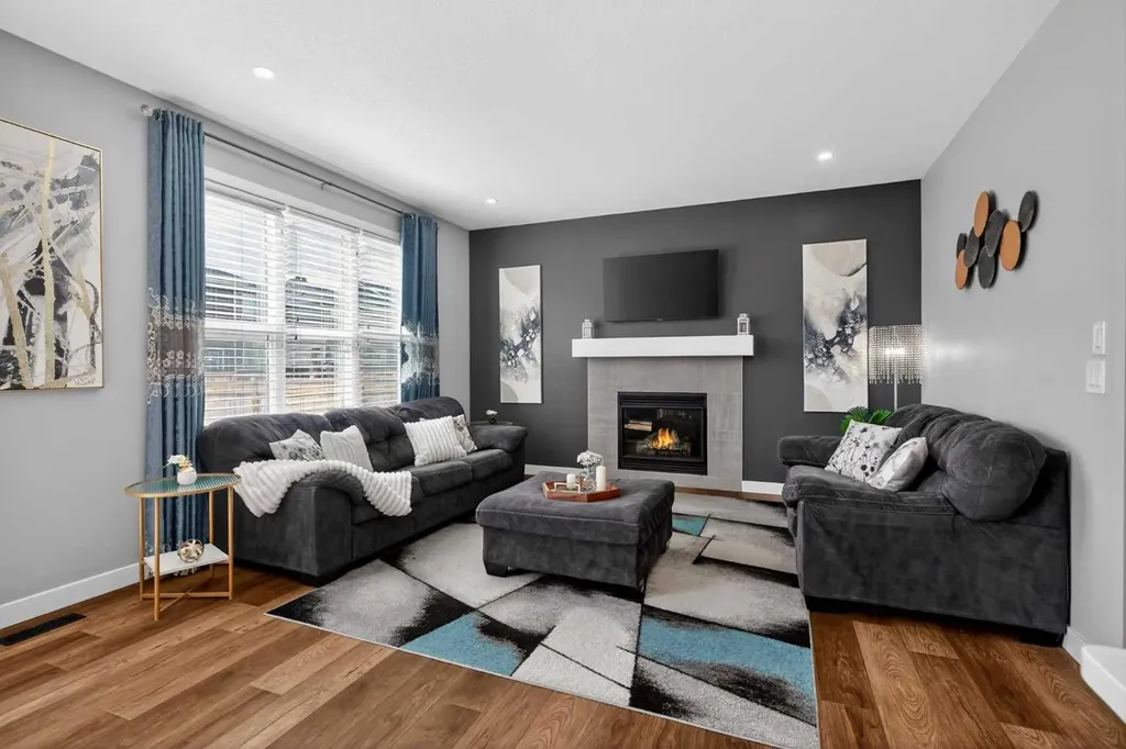 37 Evansfield Manor NW Calgary AB T3P 1J8