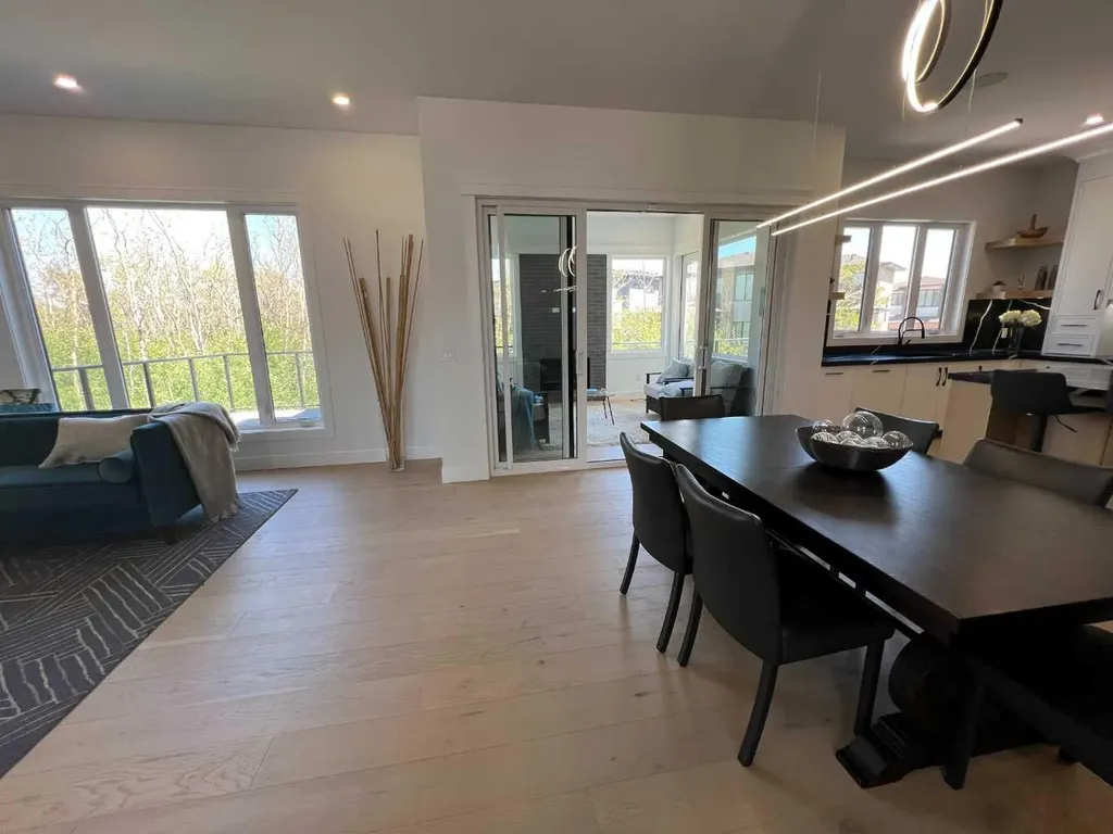 48 Rockcliff Terrace NW Calgary AB T3G 0G6