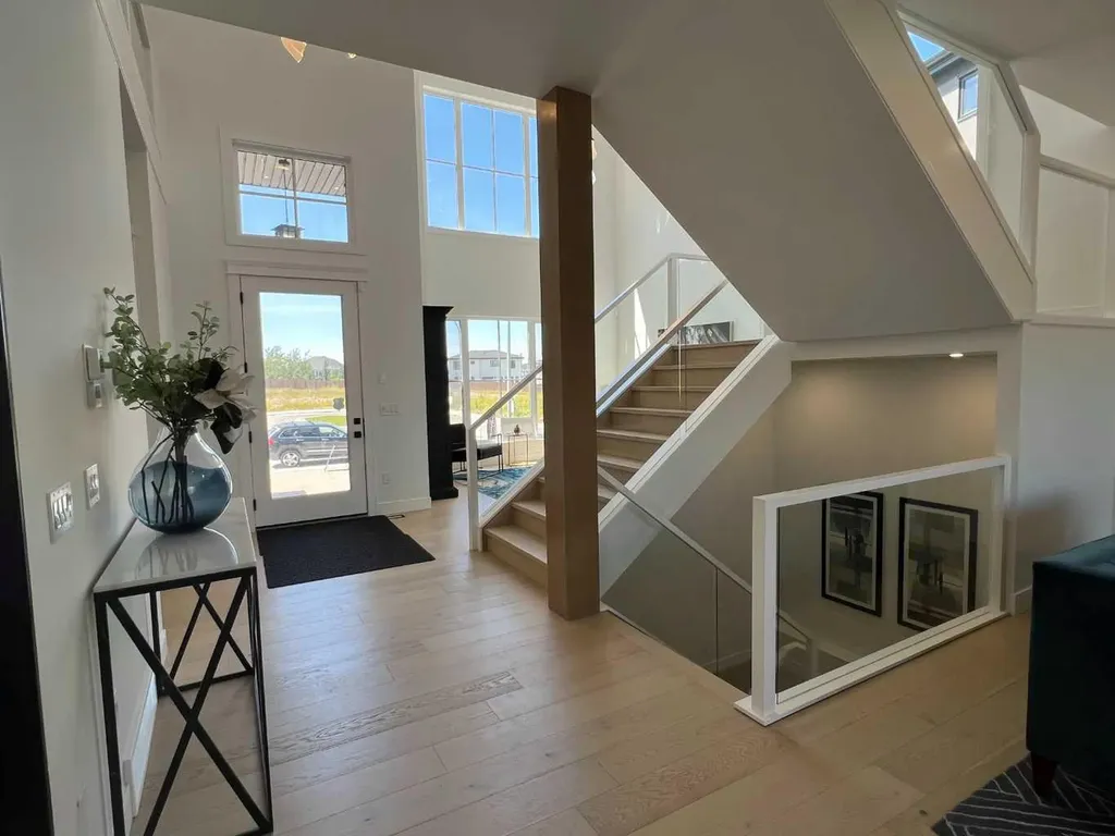 48 Rockcliff Terrace NW Calgary AB T3G 0G6
