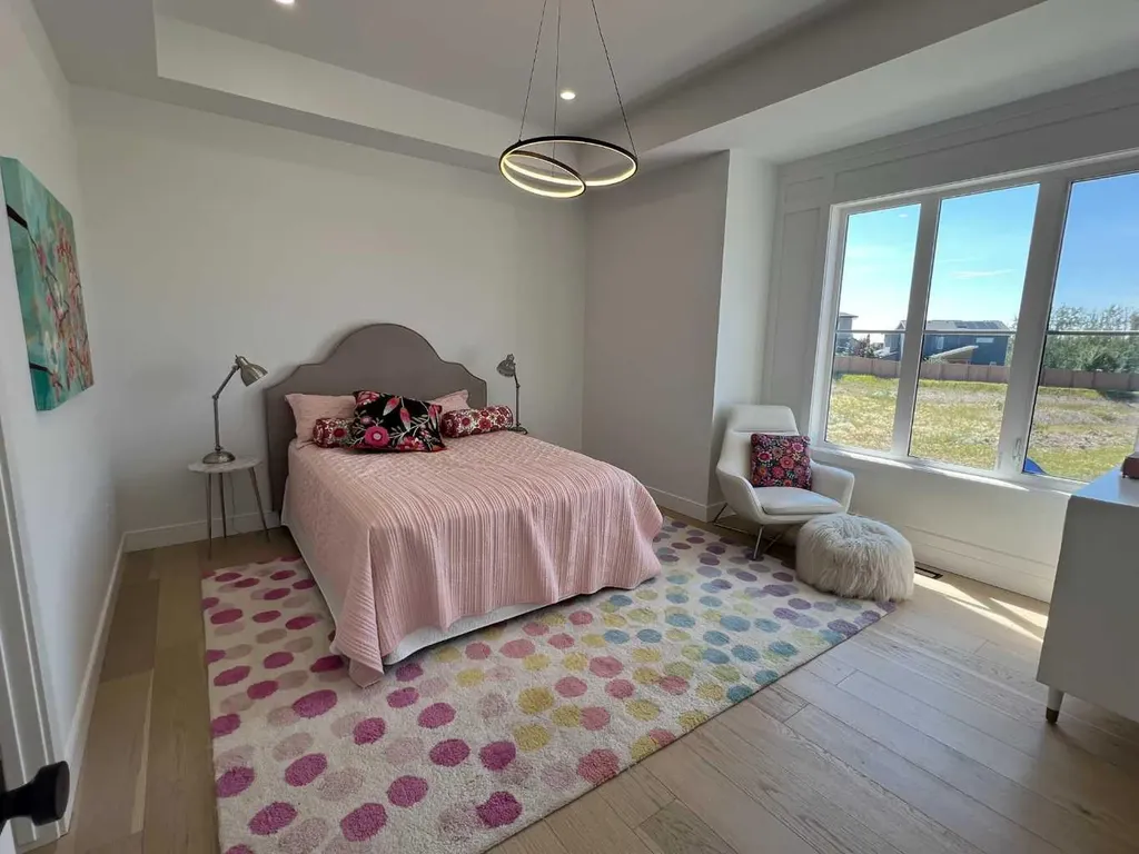 48 Rockcliff Terrace NW Calgary AB T3G 0G6