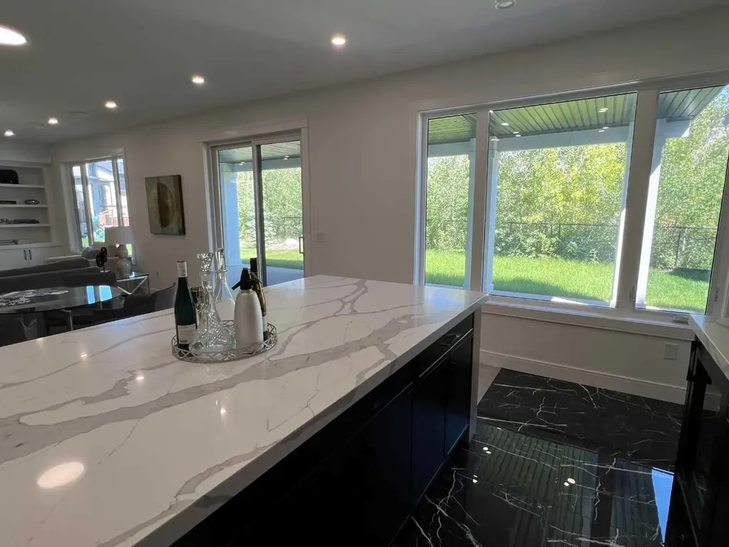 48 Rockcliff Terrace NW Calgary AB T3G 0G6