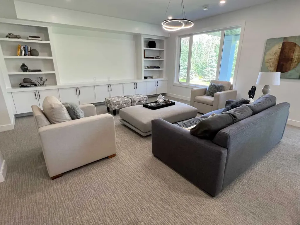 48 Rockcliff Terrace NW Calgary AB T3G 0G6