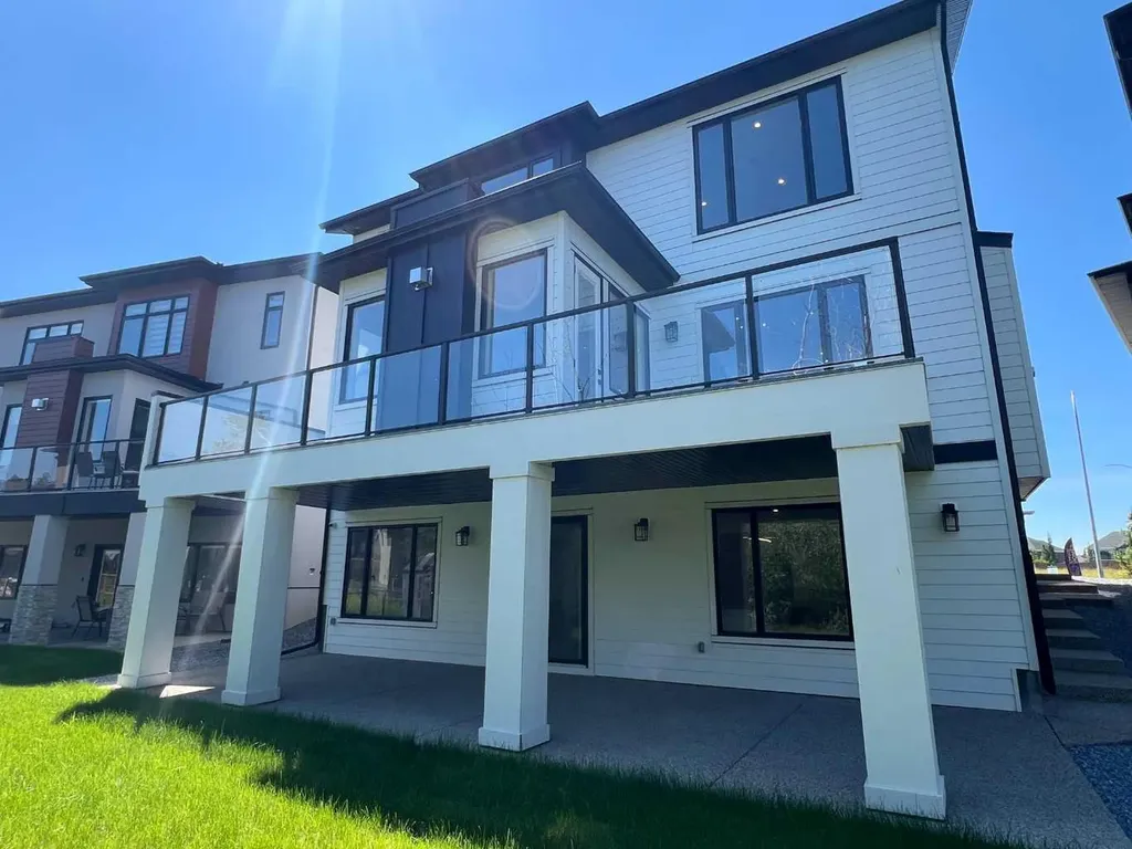 48 Rockcliff Terrace NW Calgary AB T3G 0G6