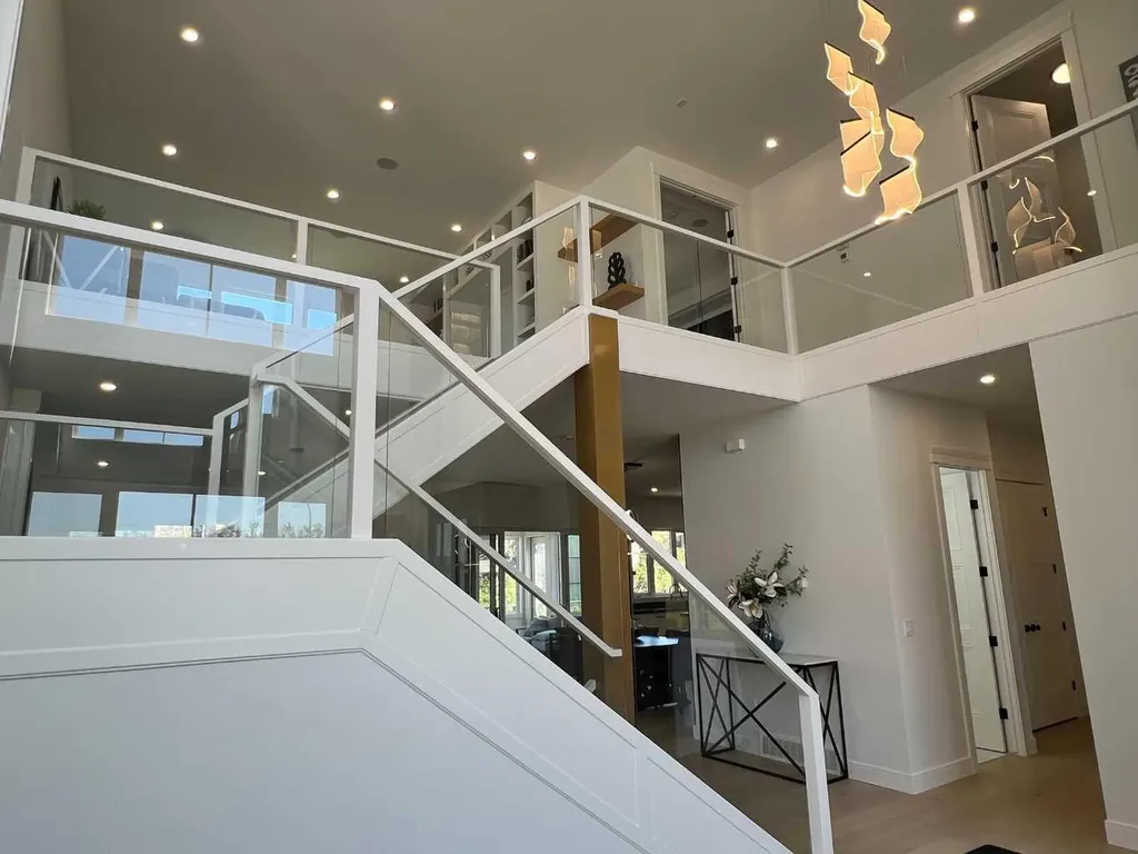 48 Rockcliff Terrace NW Calgary AB T3G 0G6
