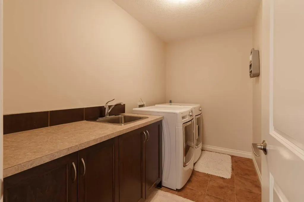 97 Aspenshire Drive SW Calgary AB t3h 0P6