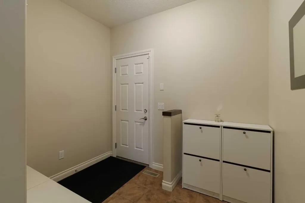 97 Aspenshire Drive SW Calgary AB t3h 0P6