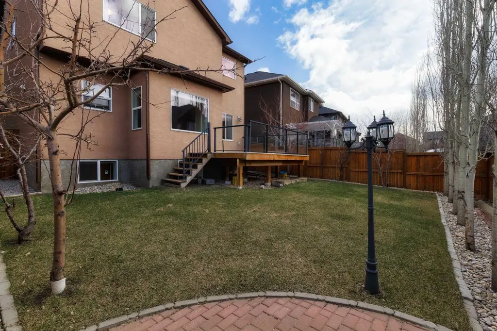 97 Aspenshire Drive SW Calgary AB t3h 0P6