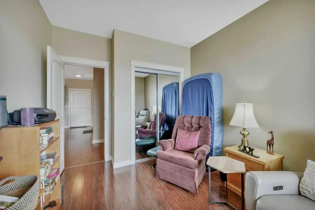 4707 50 Street Sylvan Lake AB T4S 0G7