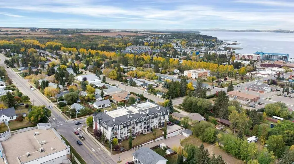 4707 50 Street Sylvan Lake AB T4S 0G7