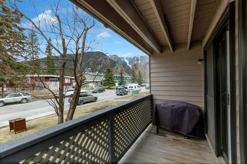 414 Squirrel Street Banff AB T1L 1B5