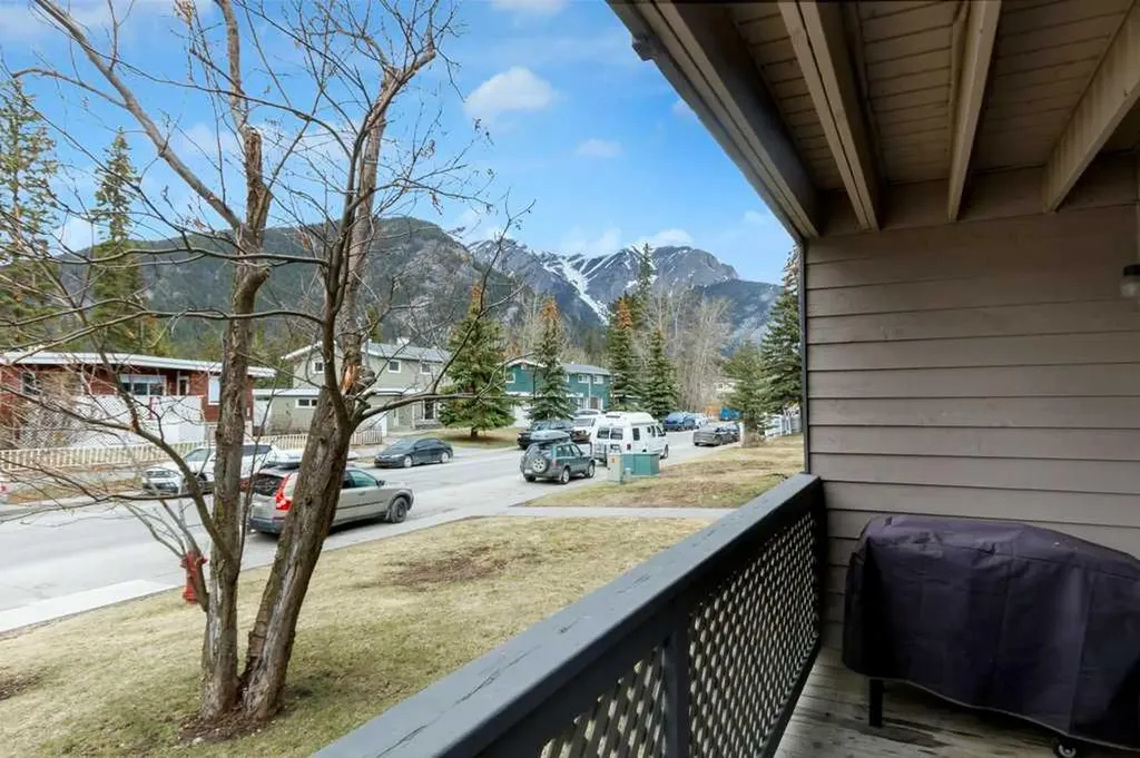 414 Squirrel Street Banff AB T1L 1B5
