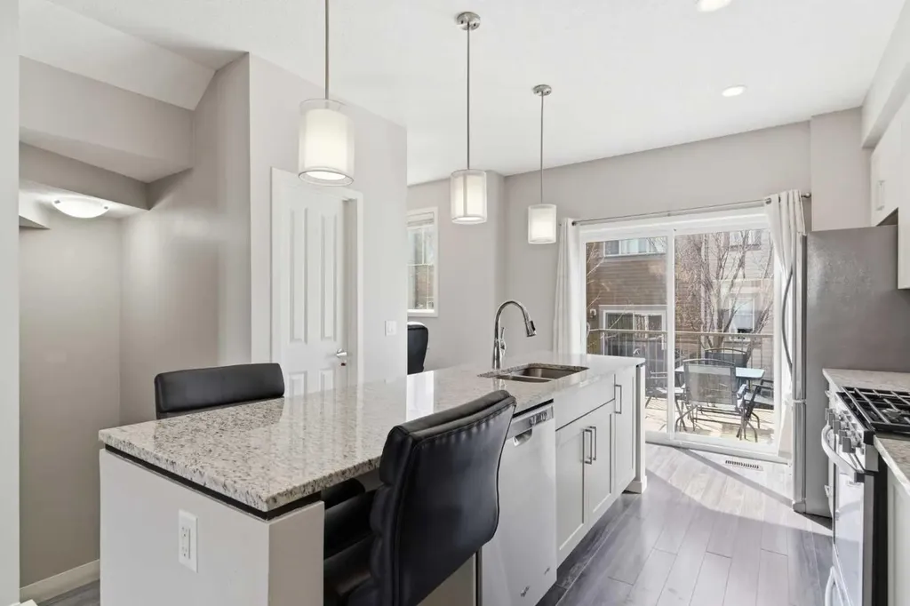 150 Copperpond Villas SE Calgary AB T2Z 5B8