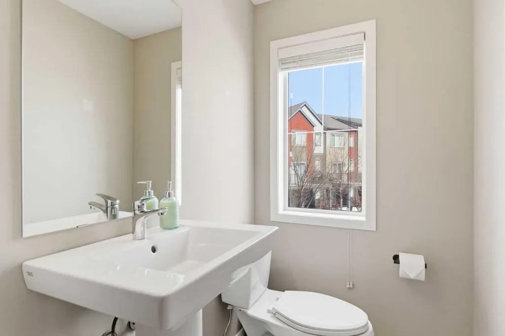 150 Copperpond Villas SE Calgary AB T2Z 5B8