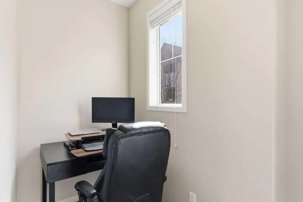150 Copperpond Villas SE Calgary AB T2Z 5B8