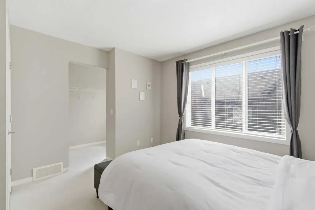 150 Copperpond Villas SE Calgary AB T2Z 5B8