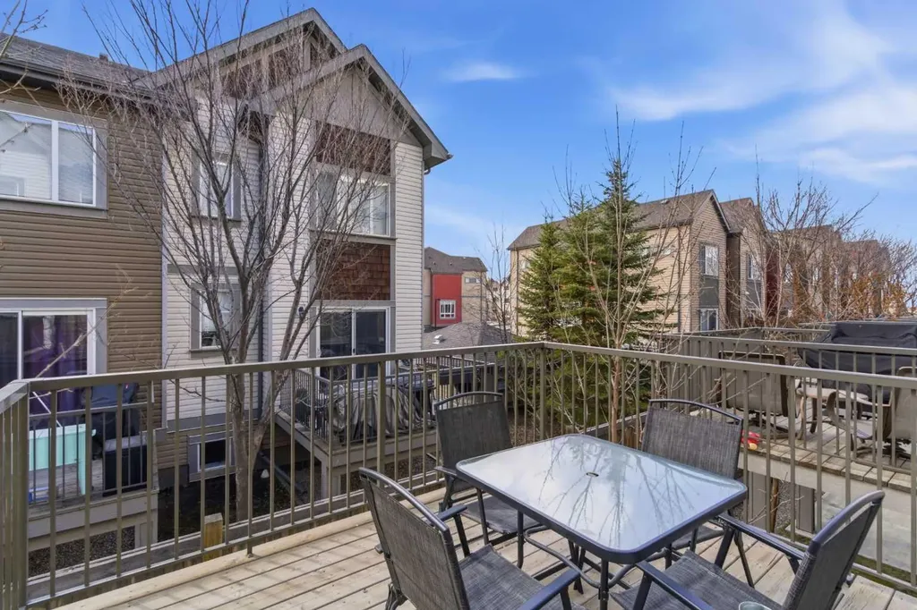 150 Copperpond Villas SE Calgary AB T2Z 5B8