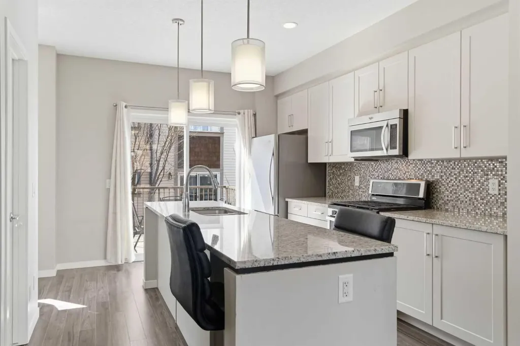 150 Copperpond Villas SE Calgary AB T2Z 5B8