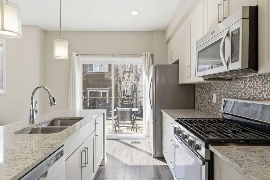 150 Copperpond Villas SE Calgary AB T2Z 5B8