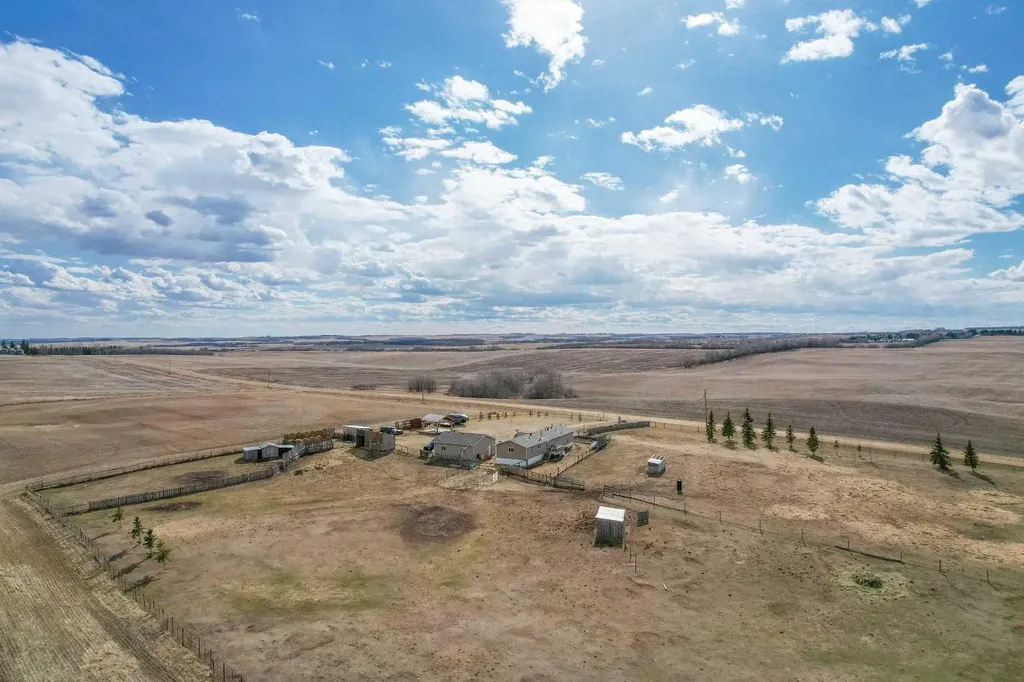 40321 Range Road 251 Rural Lacombe County AB T0C 0Y0