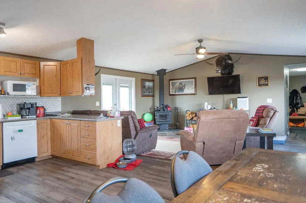40321 Range Road 251 Rural Lacombe County AB T0C 0Y0