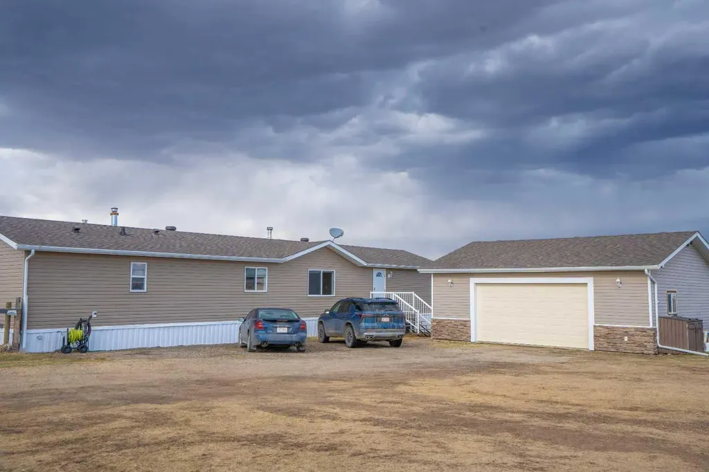 40321 Range Road 251 Rural Lacombe County AB T0C 0Y0