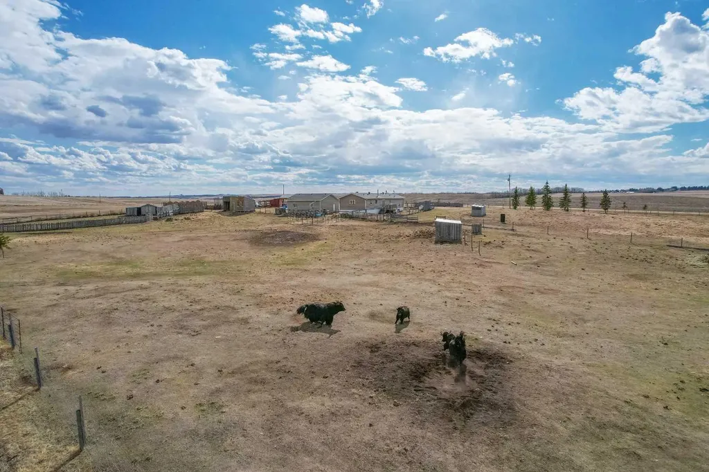 40321 Range Road 251 Rural Lacombe County AB T0C 0Y0