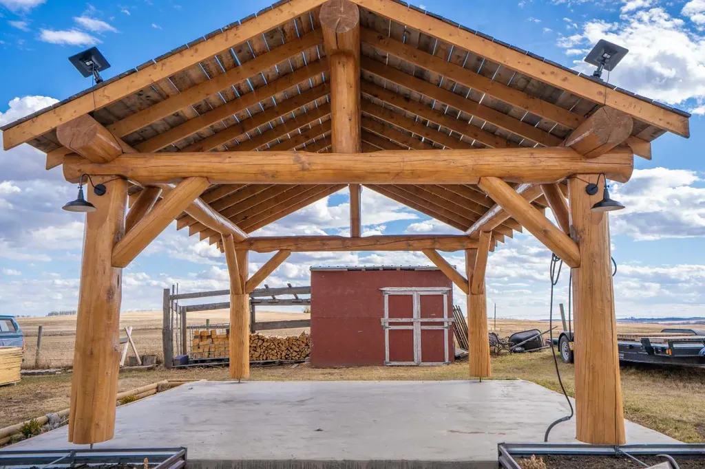 40321 Range Road 251 Rural Lacombe County AB T0C 0Y0