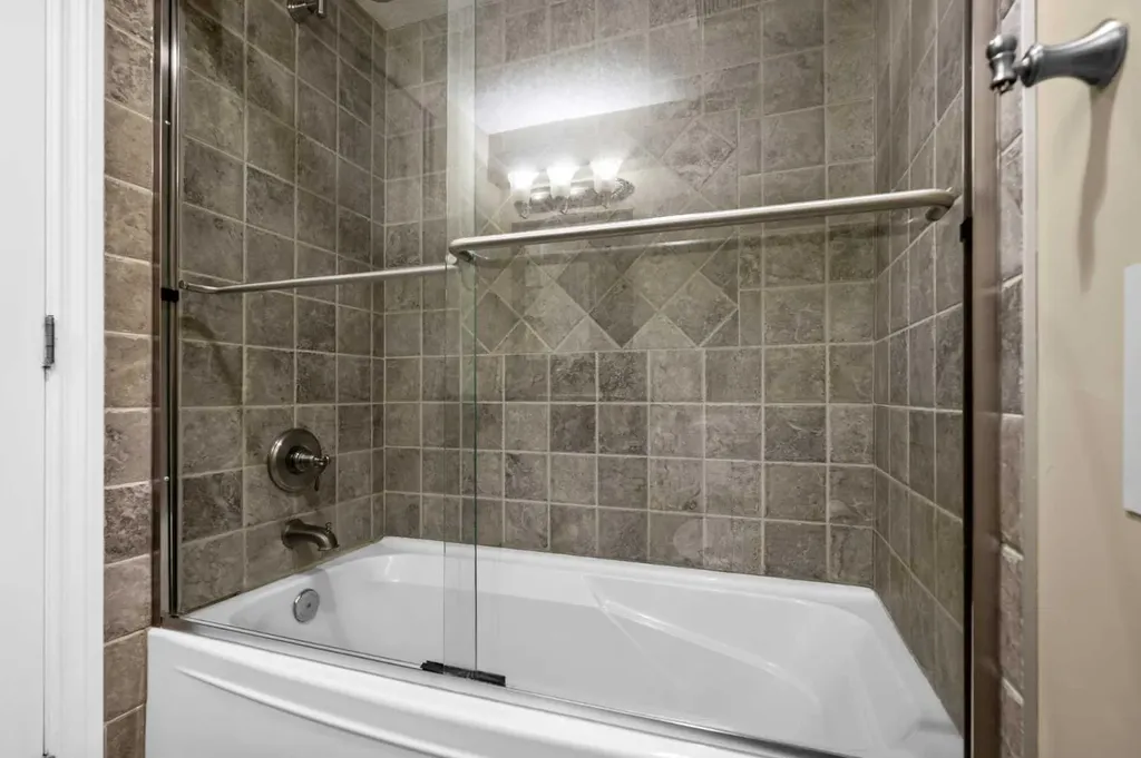 3816 Brighton Drive NW Calgary AB T2L 1G8