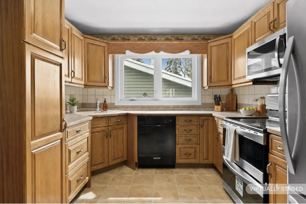 3816 Brighton Drive NW Calgary AB T2L 1G8