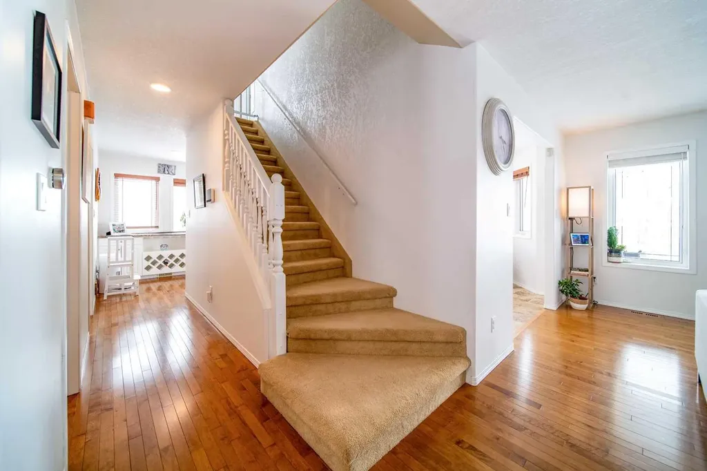 921 22 Street Wainwright AB T9W1T8