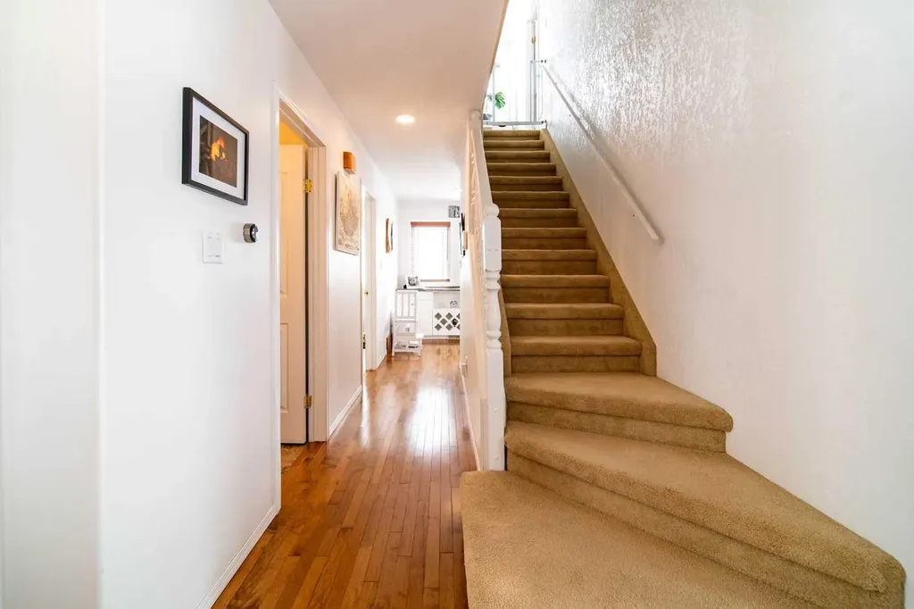 921 22 Street Wainwright AB T9W1T8