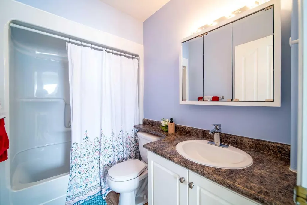 921 22 Street Wainwright AB T9W1T8