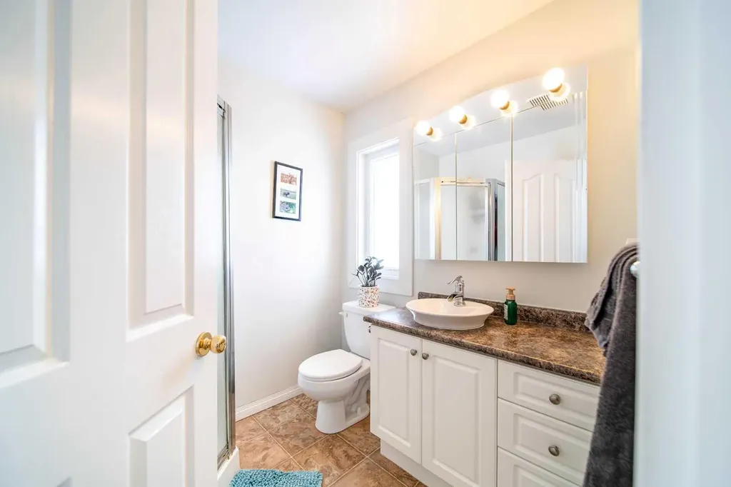 921 22 Street Wainwright AB T9W1T8