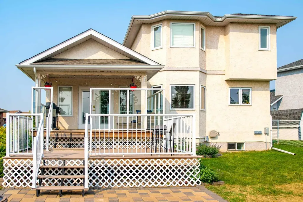 921 22 Street Wainwright AB T9W1T8