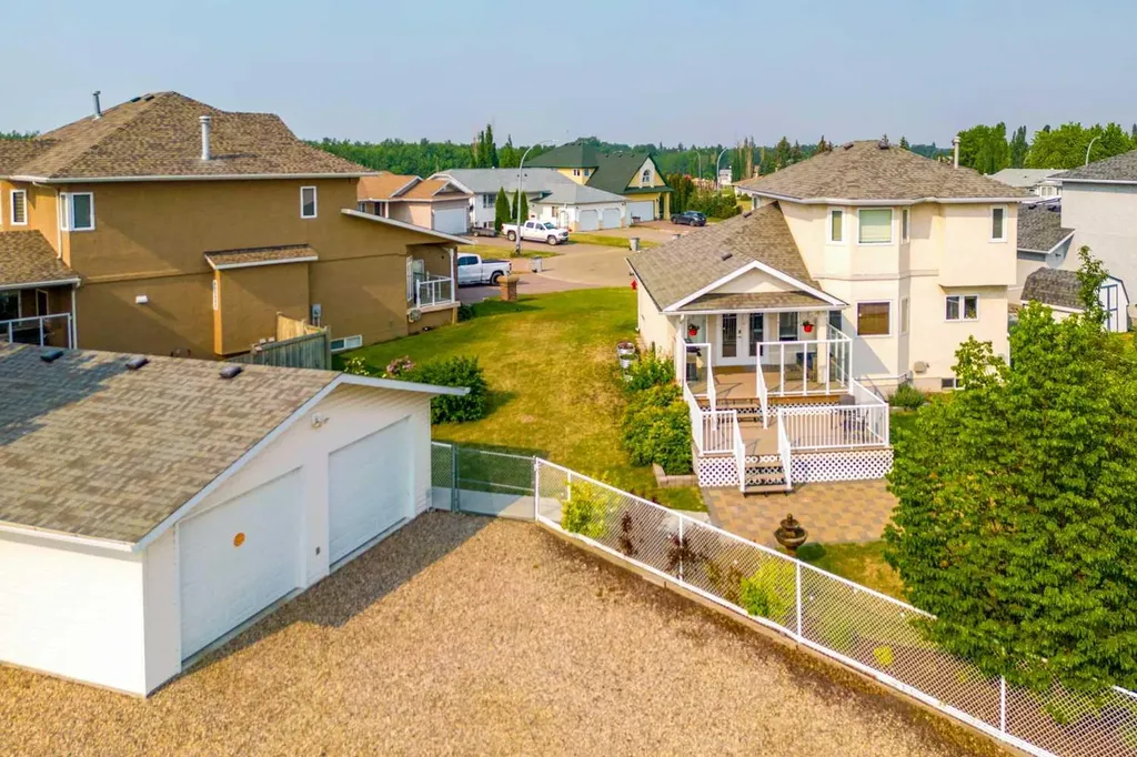 921 22 Street Wainwright AB T9W1T8