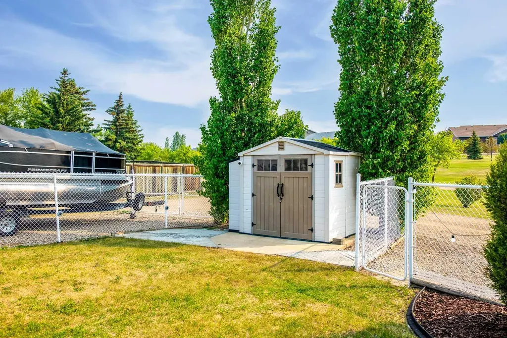 921 22 Street Wainwright AB T9W1T8