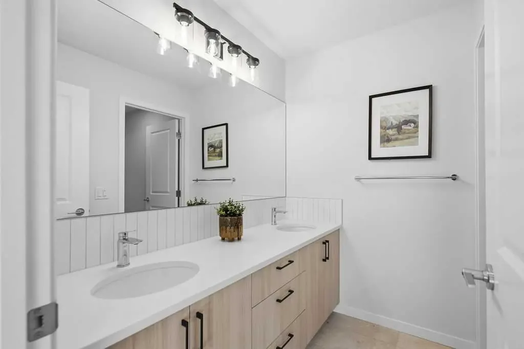 259 Marnot Grove NW Calgary AB T3J2J5