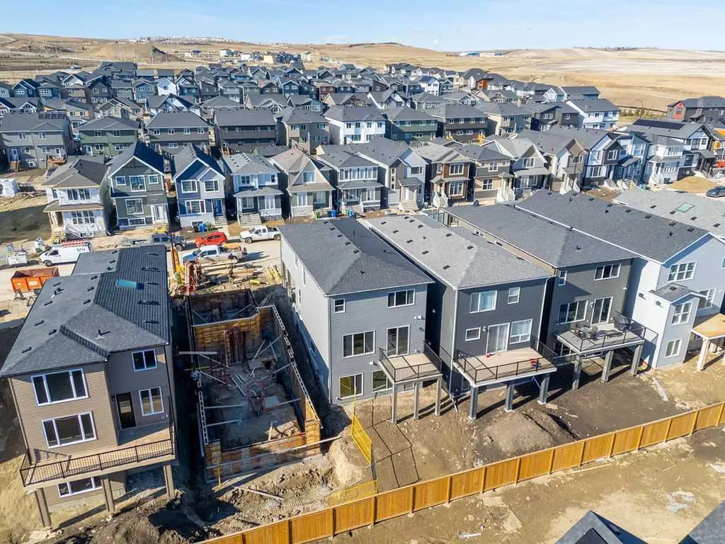 259 Marnot Grove NW Calgary AB T3J2J5