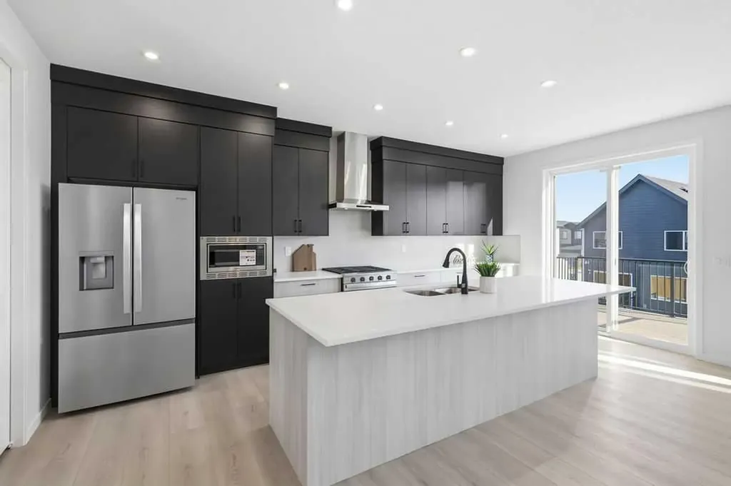 259 Marnot Grove NW Calgary AB T3J2J5